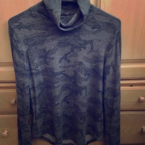 Camo turtle neck